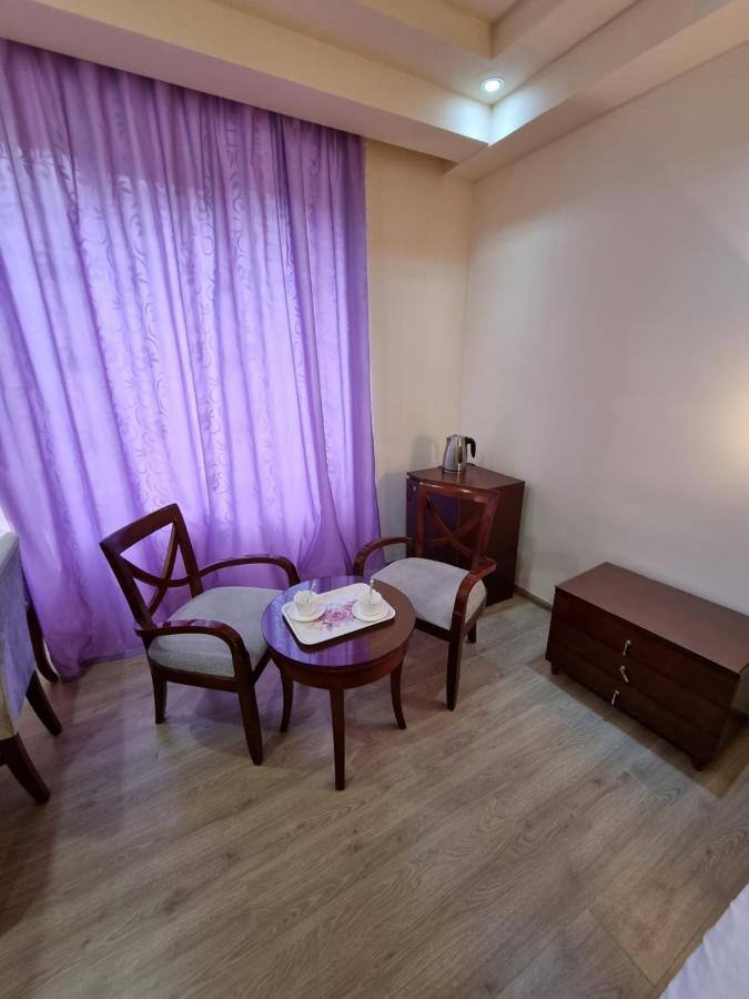 Damus Apartment Yerevan Bagian luar foto